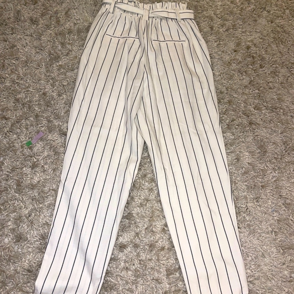 Paperbag Business Pants Forever 21 White with black stripes